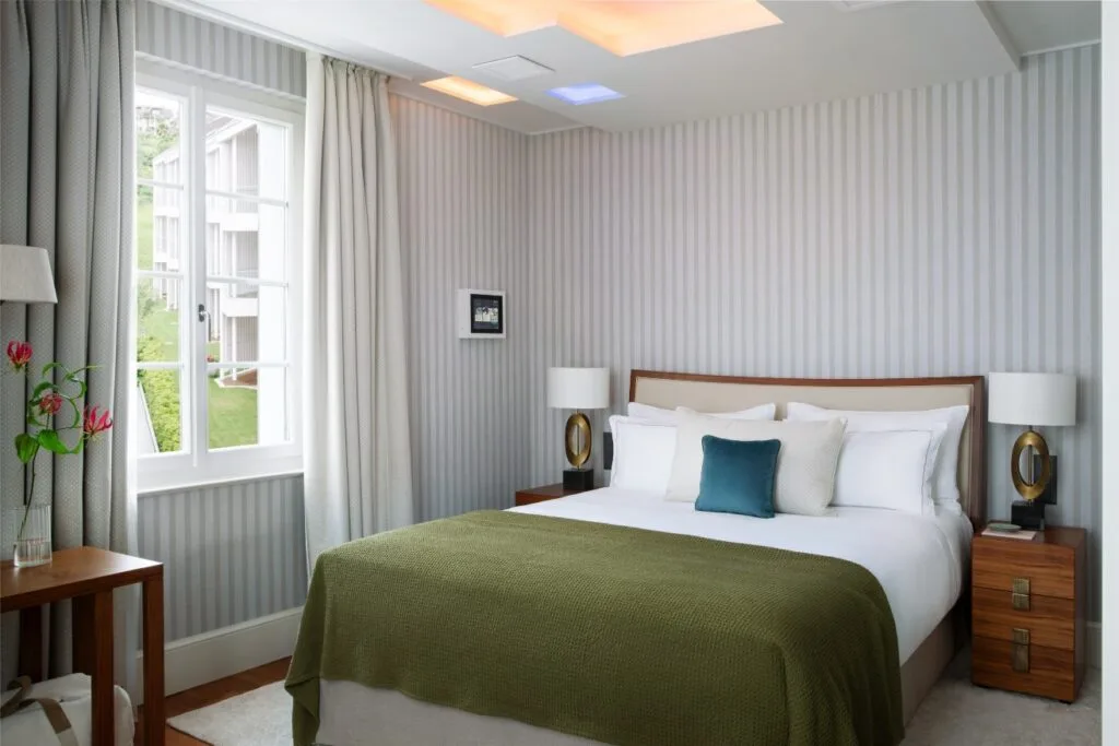 Chenot Palace Weggis – Nest Room Bed window view